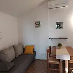 Nyaraló Gavza Joy