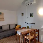 Nyaraló Gavza Joy Cres
