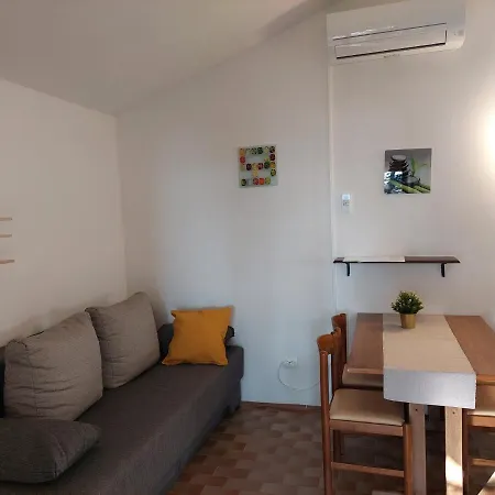 Holiday home Gavza Joy
