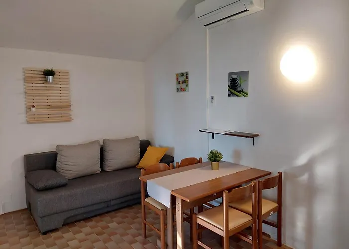 Vikendica Gavza Joy Cres